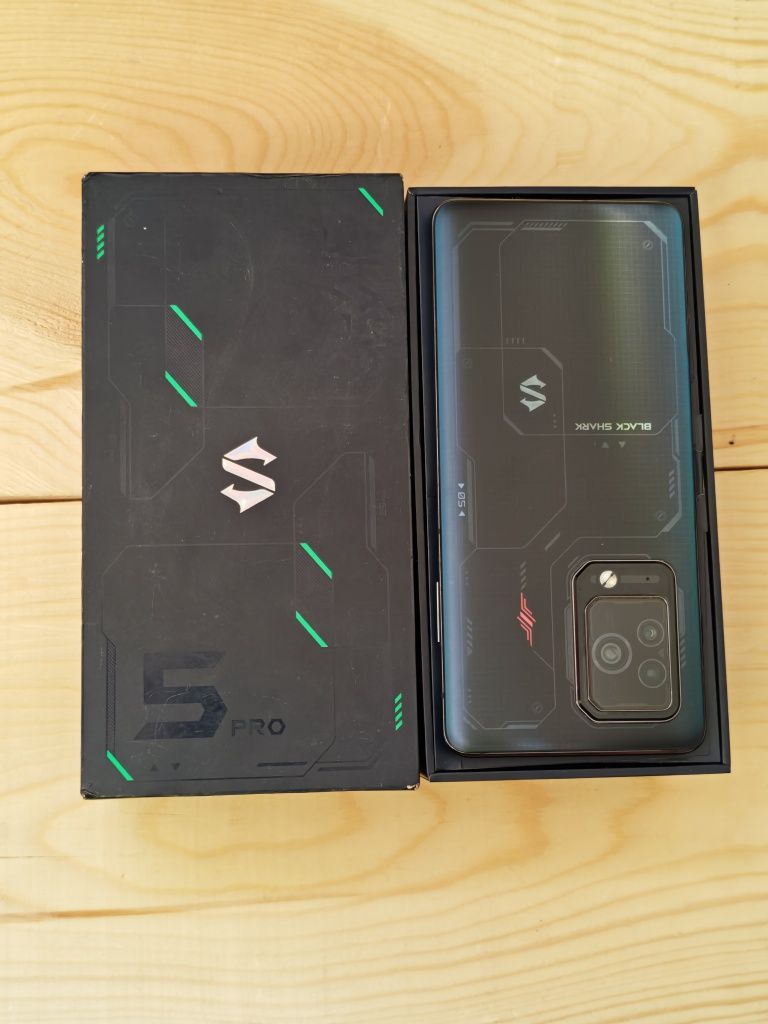 Black Shark 5 Pro 256 gb Ram 12 5G