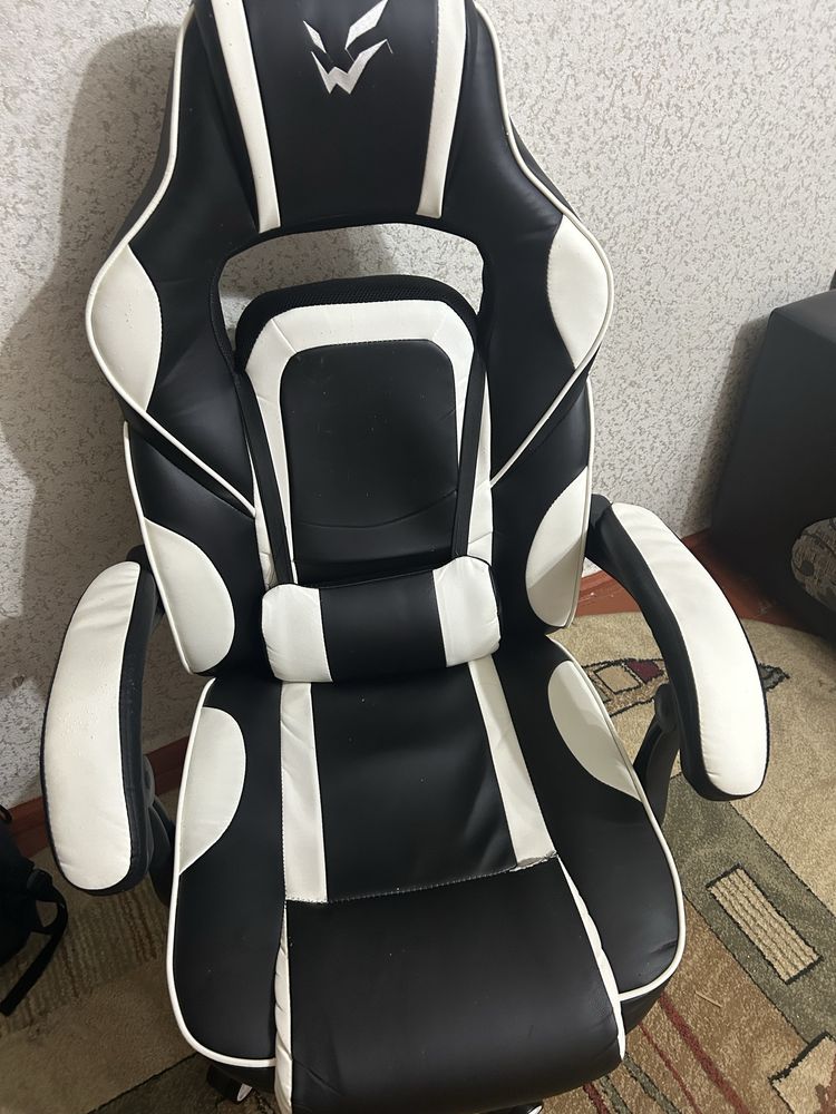 Продам игровое кресло