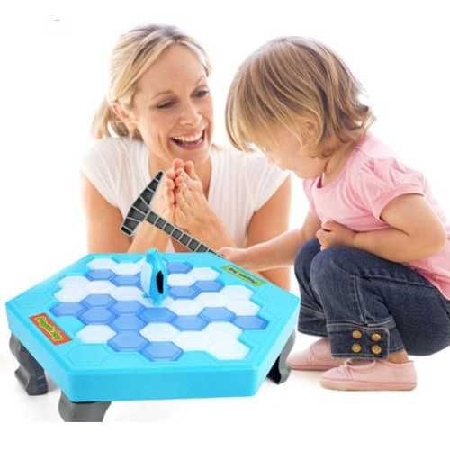 Игра Кто Я, Ловушка для пингвина, Уно, Монополия, Jenga.