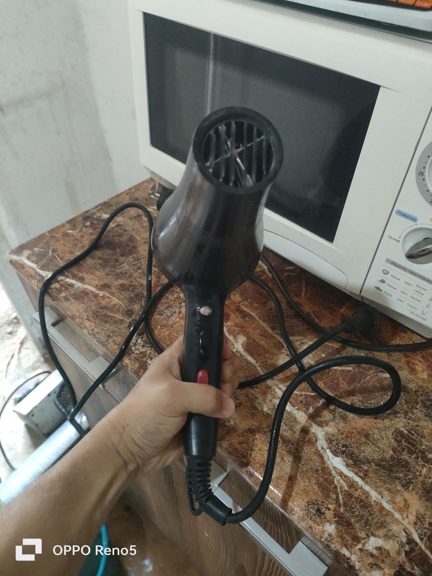 Продам фритюрницы ,нож для фри,сушилка для рук ,фен, маркерная доска