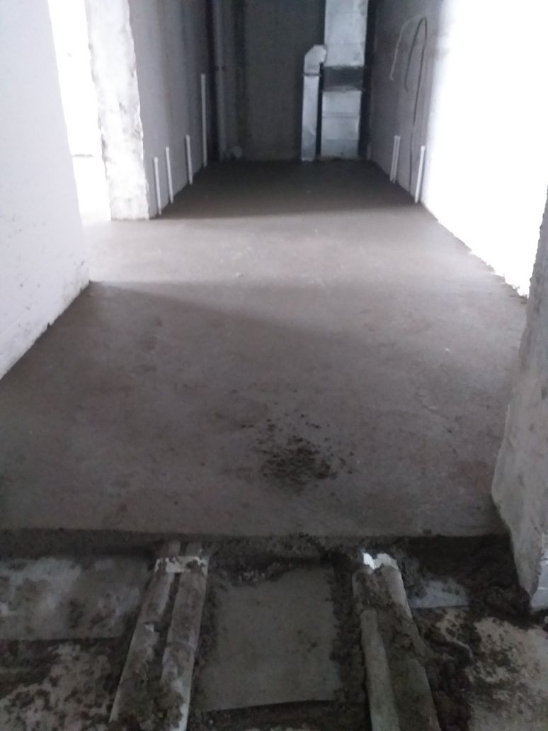 Стяжка пола,кровельные работы,полимерные полы,топинг,бетонные работы