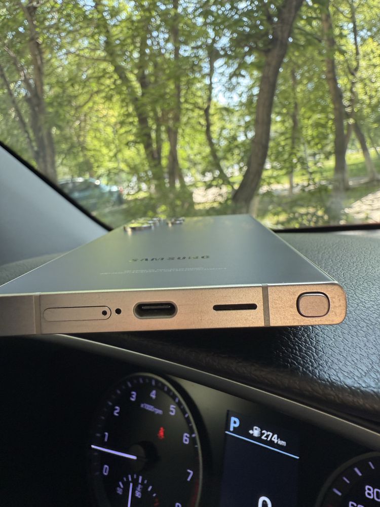 Samsung Galaxy S24 Ultra 512 ГБ — в отличном состоянии
