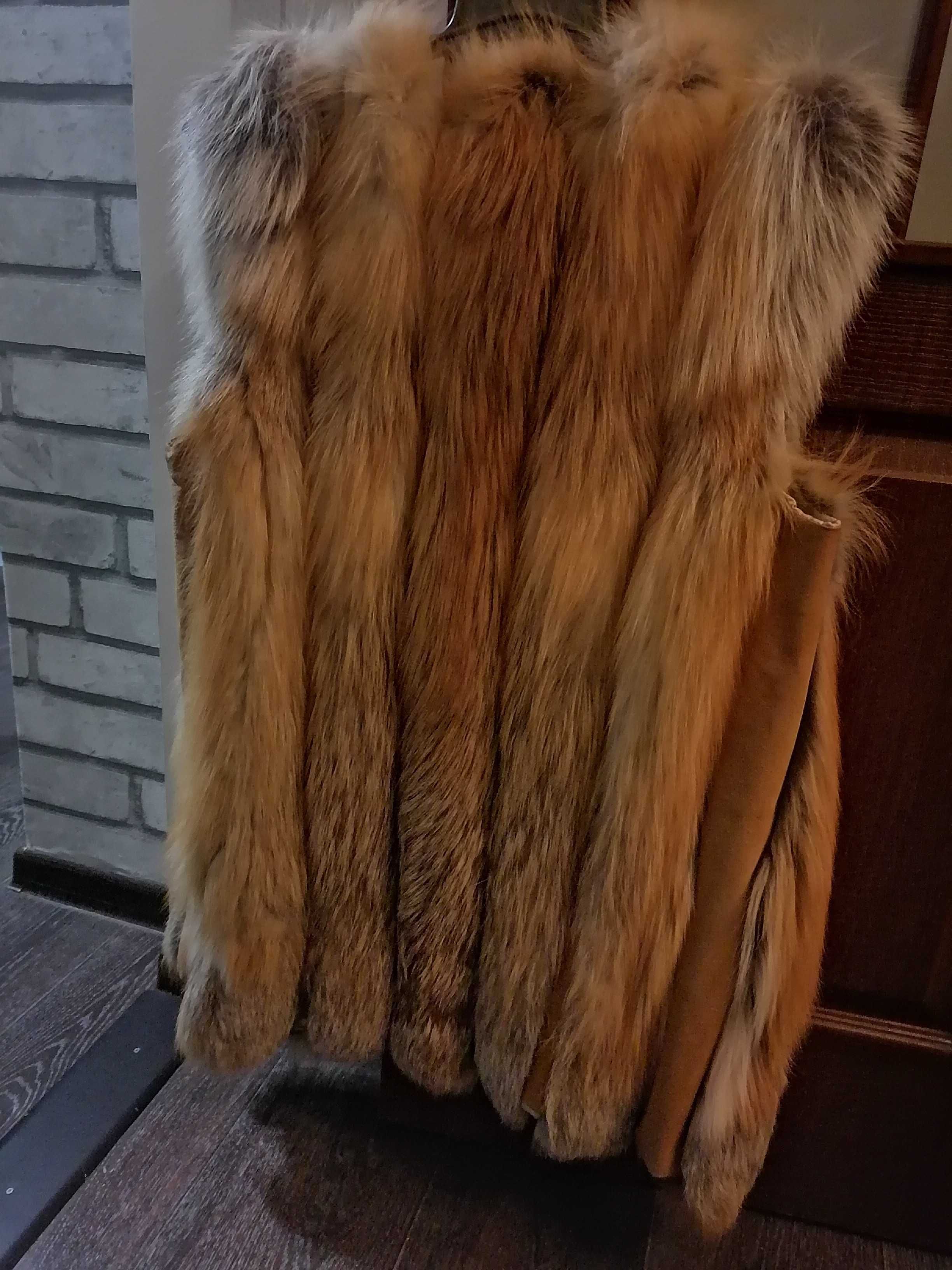 Безрукавка лиса .