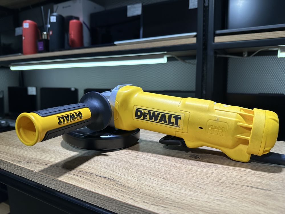 Шлифмашина угловая DeWalt DWE4233-QS, новая, 10112/А10