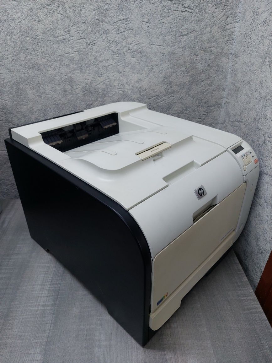 HP Color M451nw
Цветной лазерный принтер