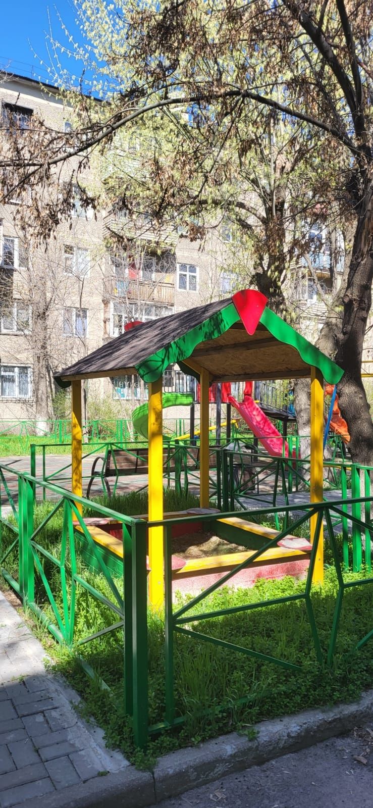 Центре 1 комнатная 2 этаж Республика Электрон
