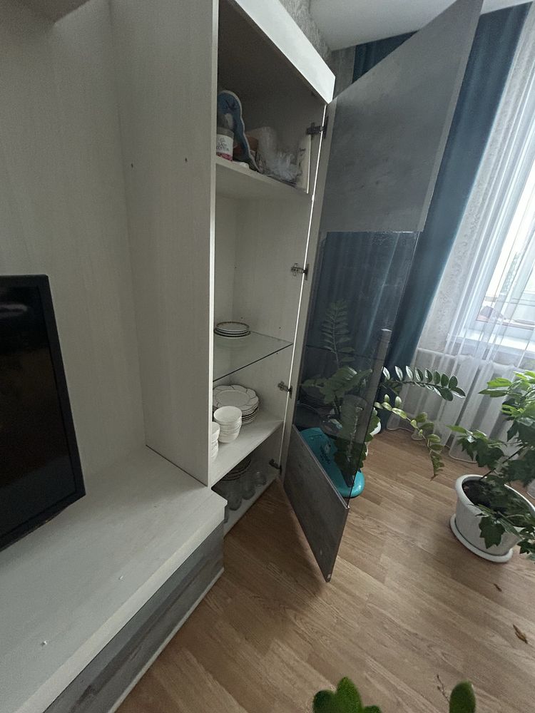 Срочно! Продам стенку ! Новая! В идеальном состоянии! В связи с переез