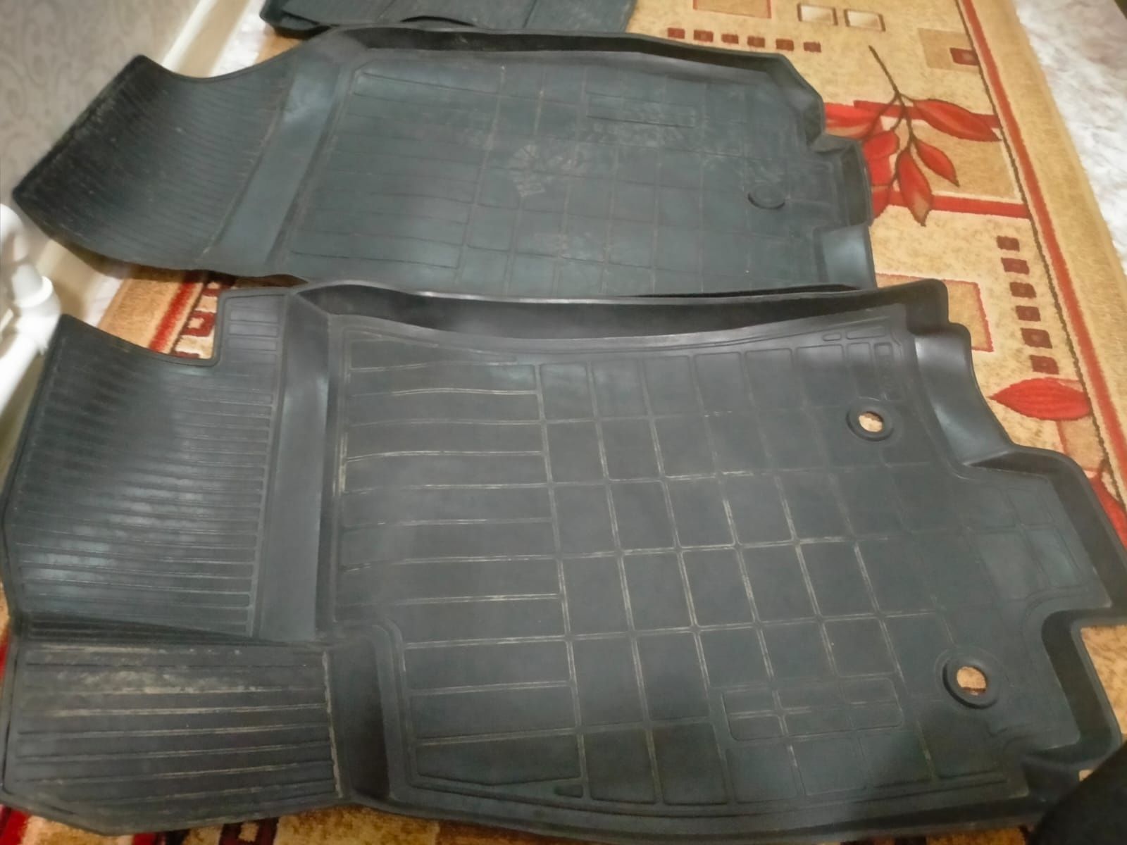 полик сатам бағасы 8000. коболт полик сатам садасы бар.