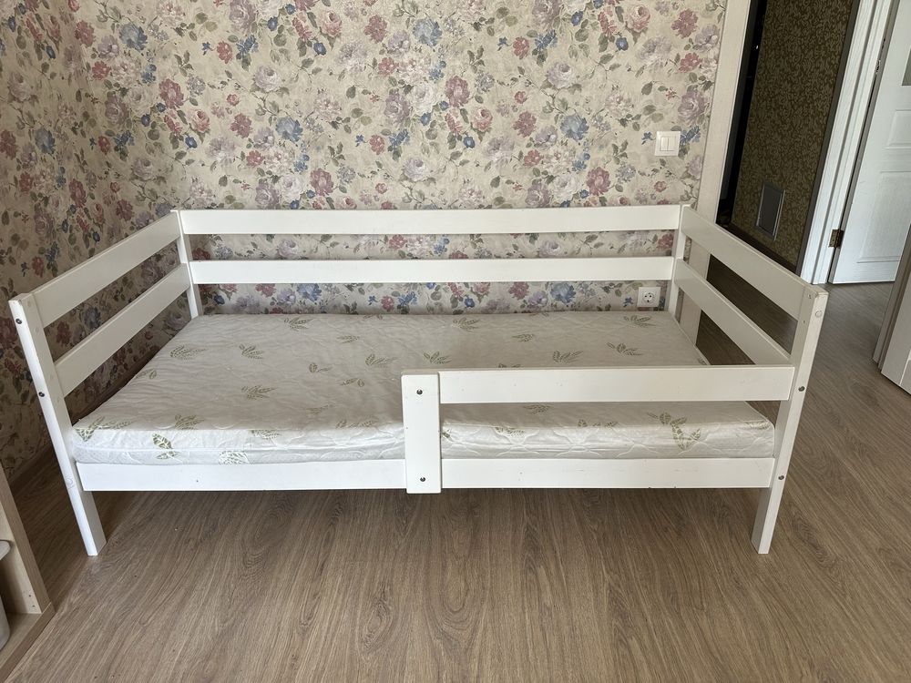 Продам  детскую кровать