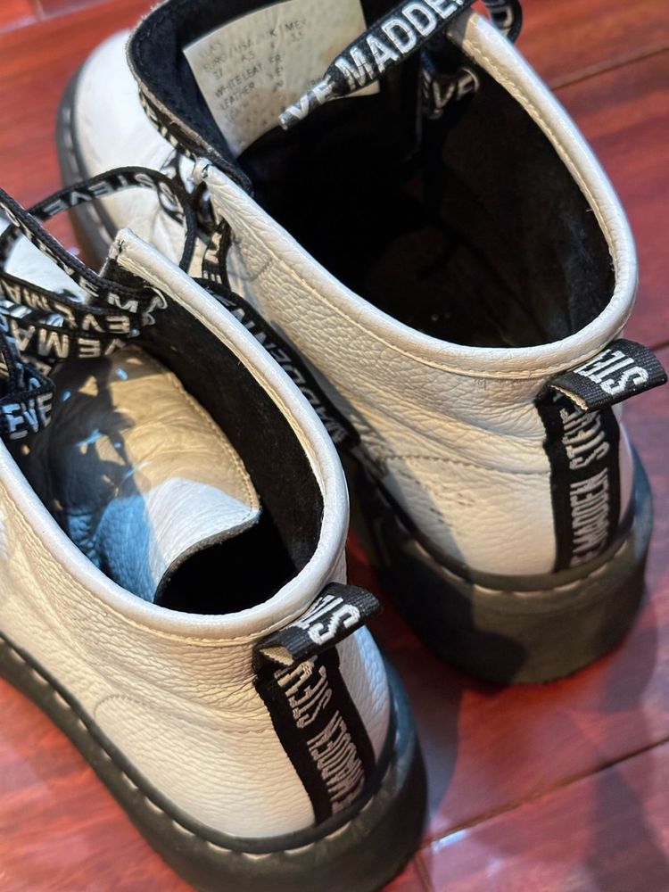 Продам демисезонную обувь от Steve Madden