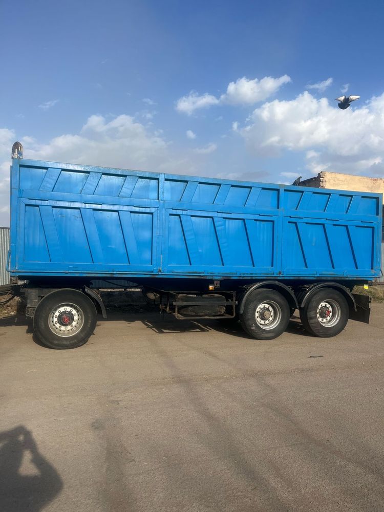 Продам прицеп зерновоз трехосный