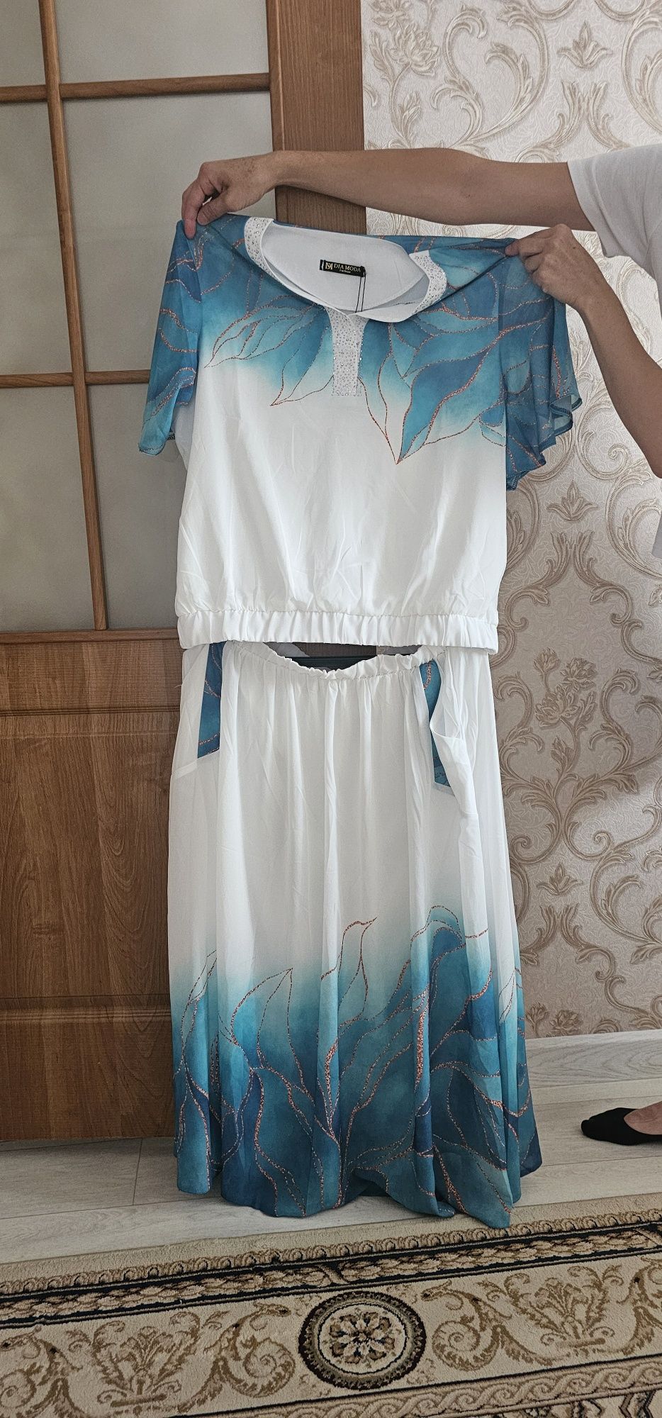 Продам платье 50р