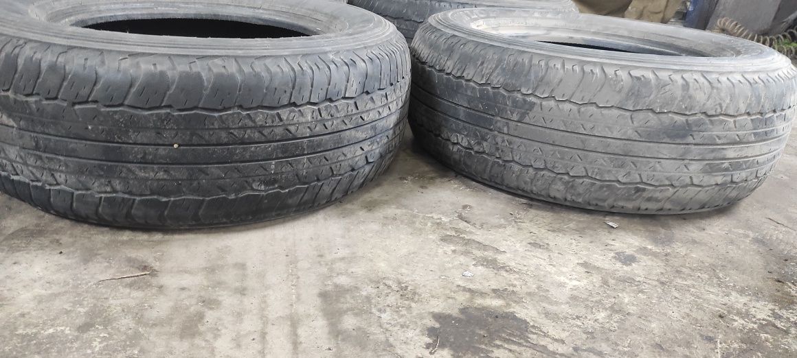 Продам шины DUNLOP AT20 всесезонка