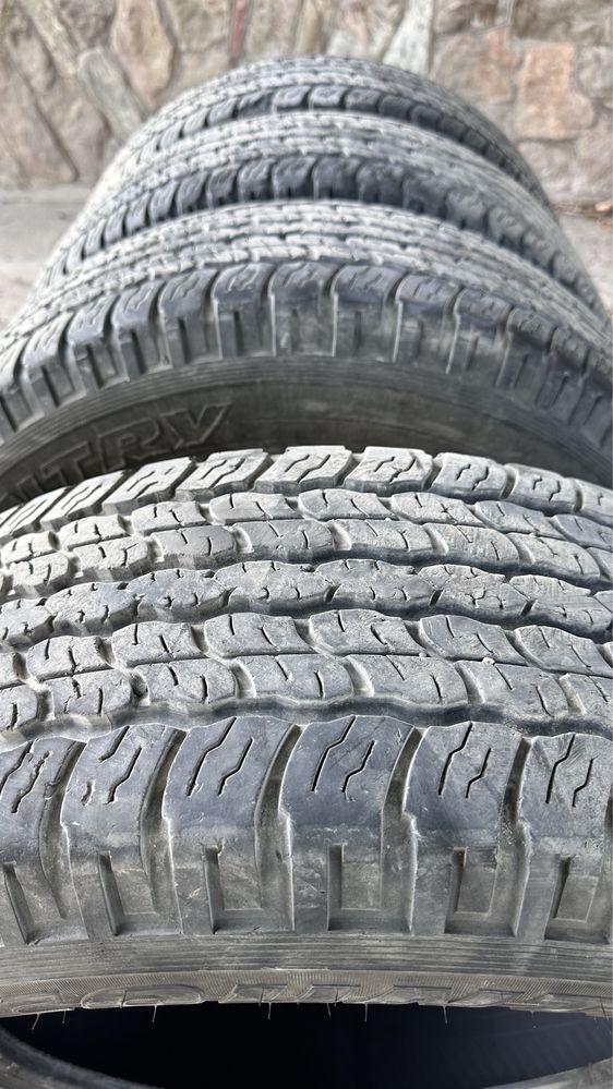 Продам шины Toyo 265/60/18