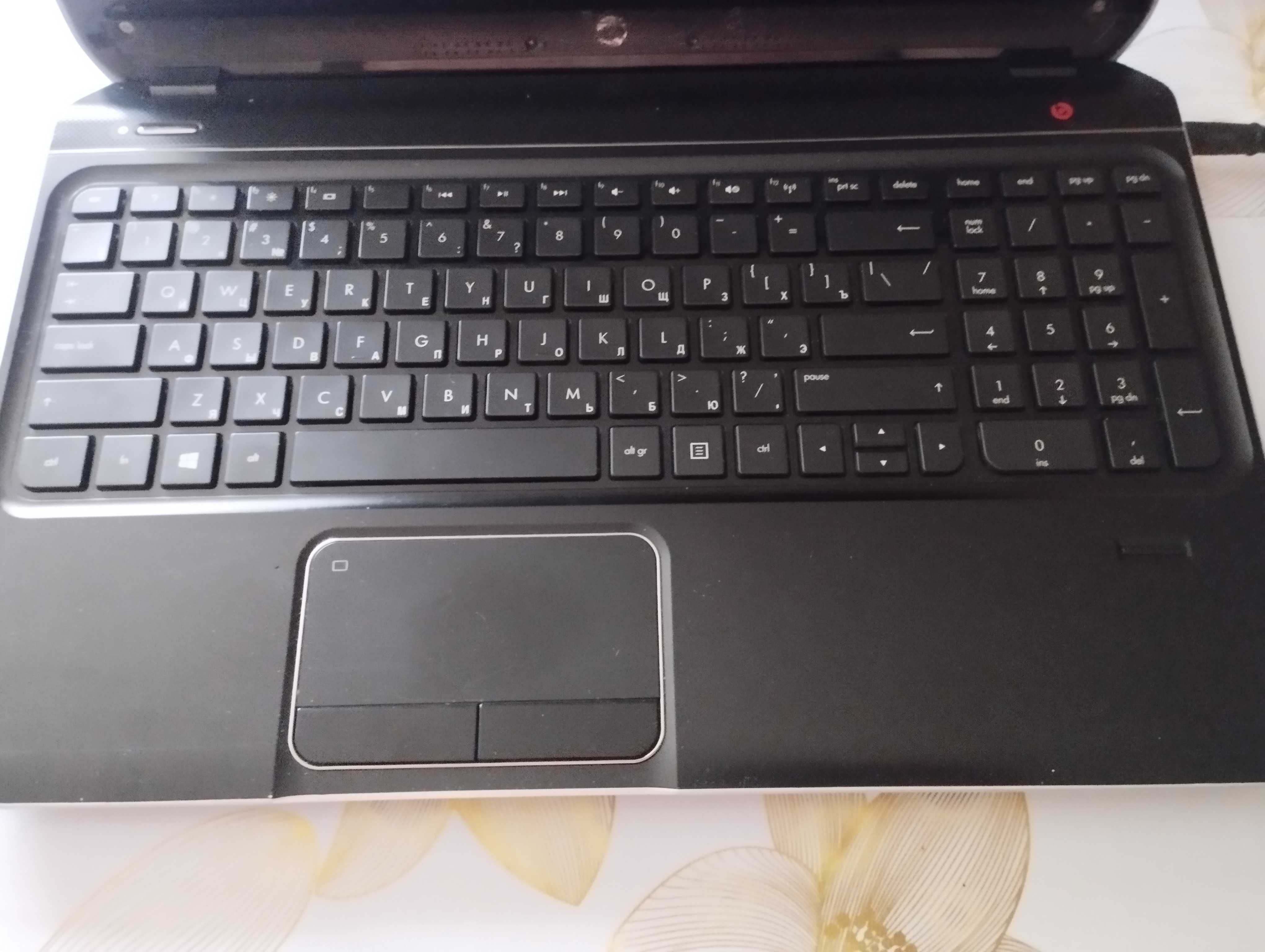 ноутбук HP ENVY dv6