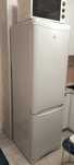 Продается холодильник Indesit