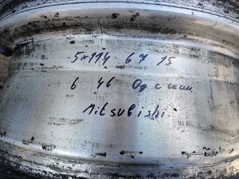 Продам оригинальные легкосплавные диски на автомашину Mitsubishi