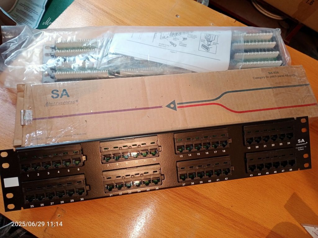 Органайзер Патч-панель RJ-45  на 19 дюймов