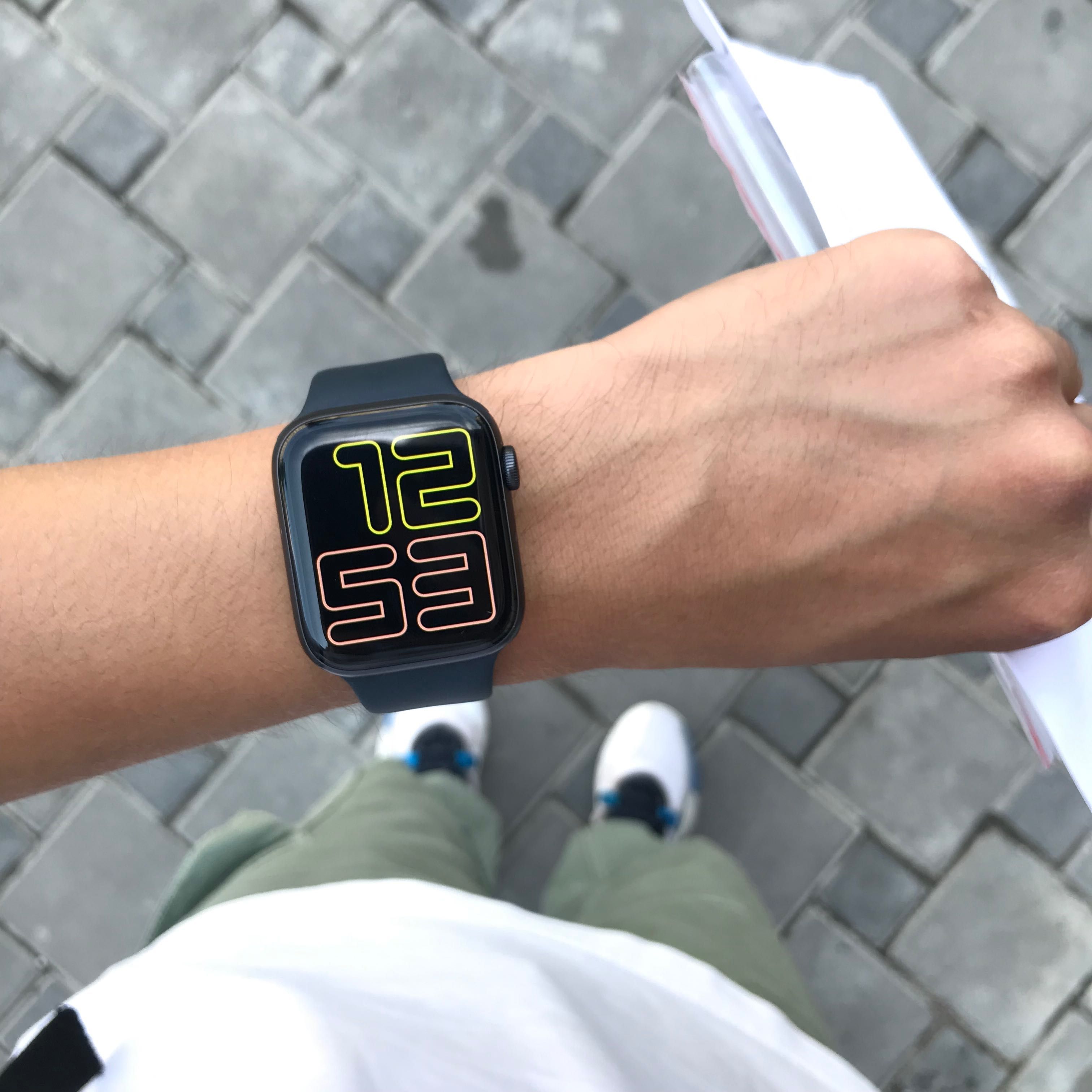 Apple Watch SE 44mm
