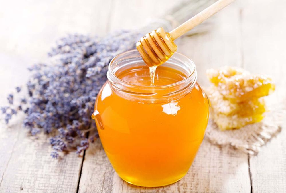 Продам лимоны из местного Лимонария и мед с местной пасеки!