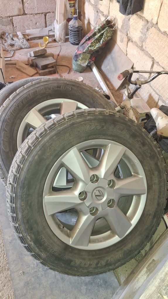 Литые диски R18 LX570