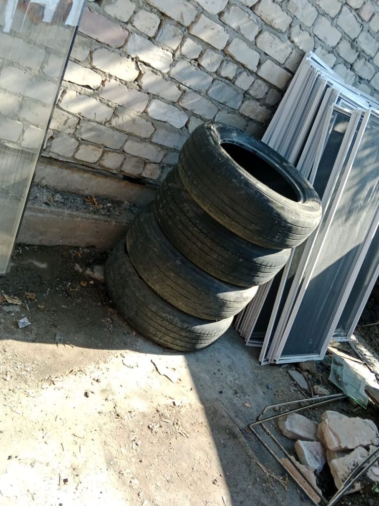 Б/У Шины летние 215/60/16. Без камерка. 4 шт