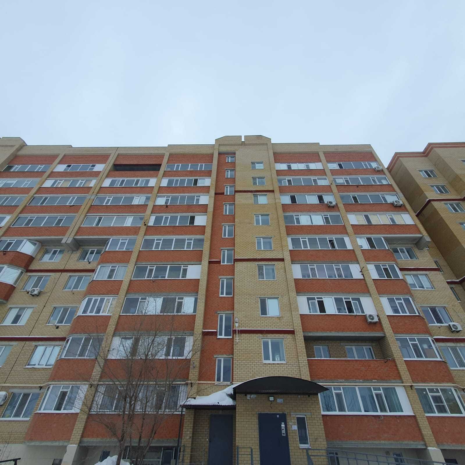 Продам 2х кв в "Нур Сити" 2мкр, документы в порядке, можно в ипотеку.