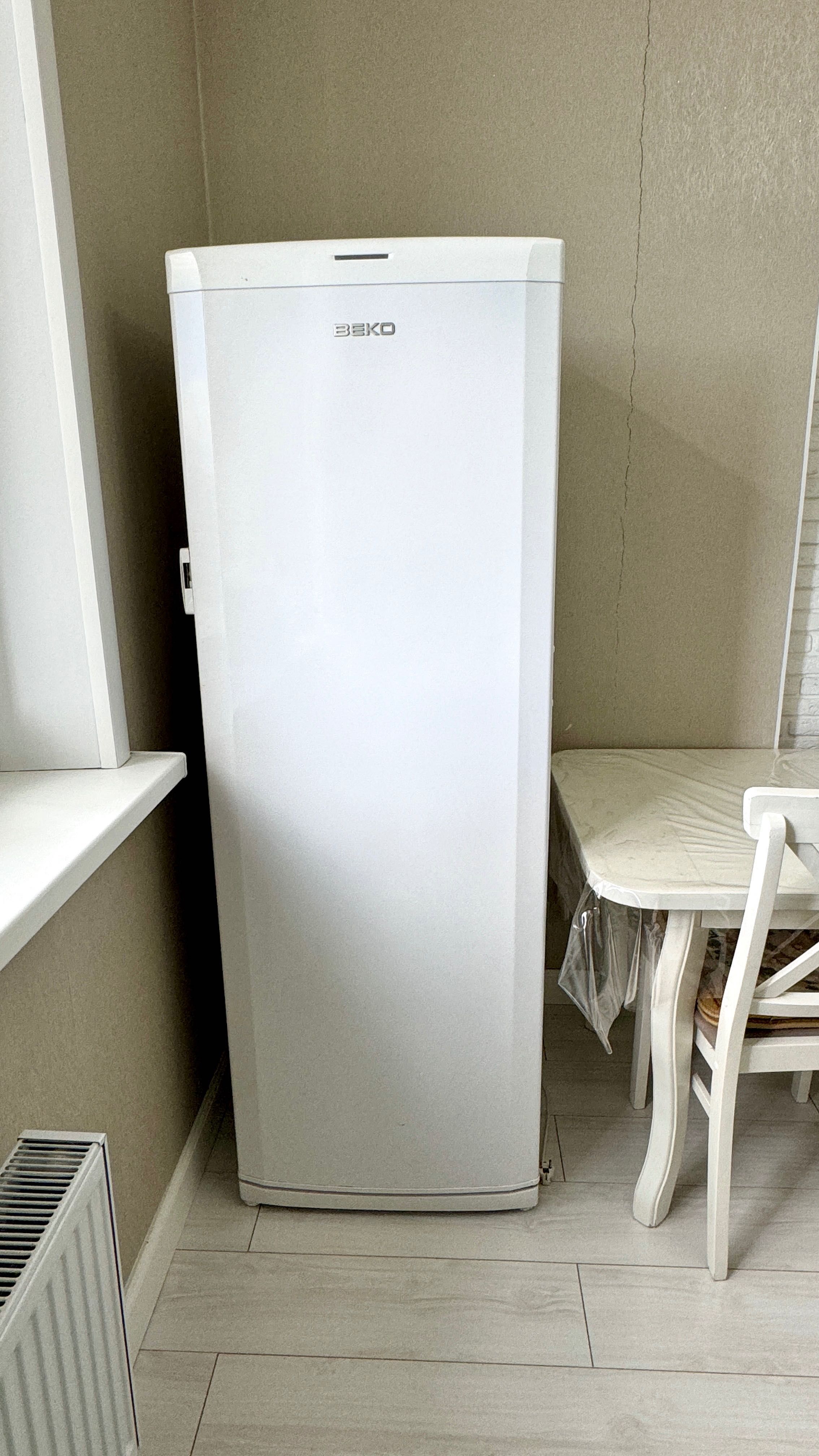 Морозильная камера Beko, белая, б/у в отличном состоянии