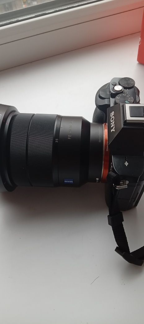 Продам Sony A7s и объектив FE16-35mm F4 ширик