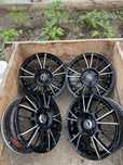 Продам титанки r14  4x98 в хорошем состоянии