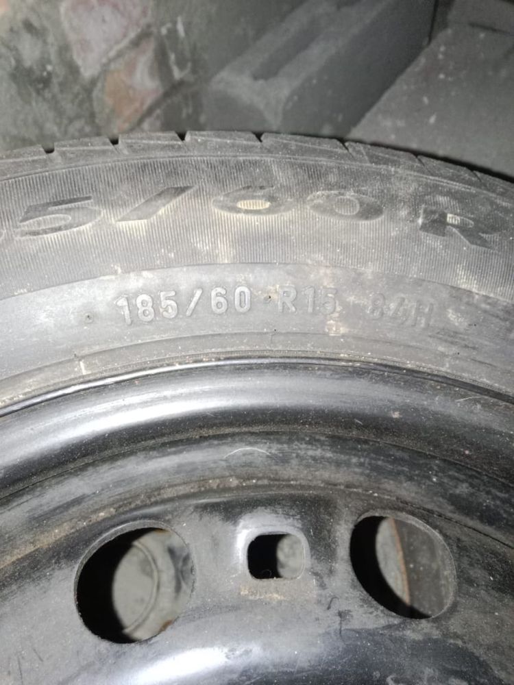 Продается один шина на запас стоял