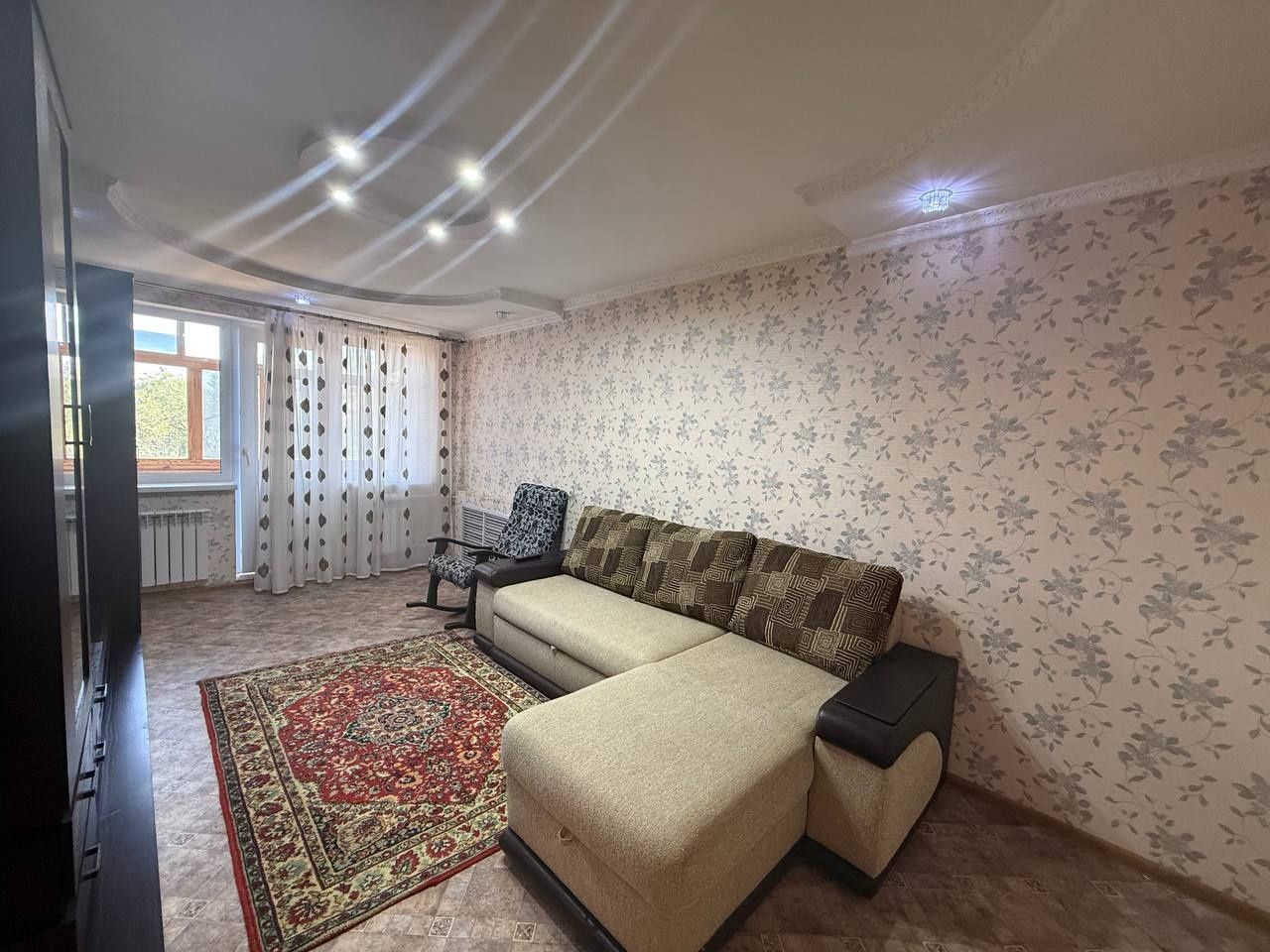 В центре города продаётся 2х комнатная пр. Алашахана 11 на 4 этаже