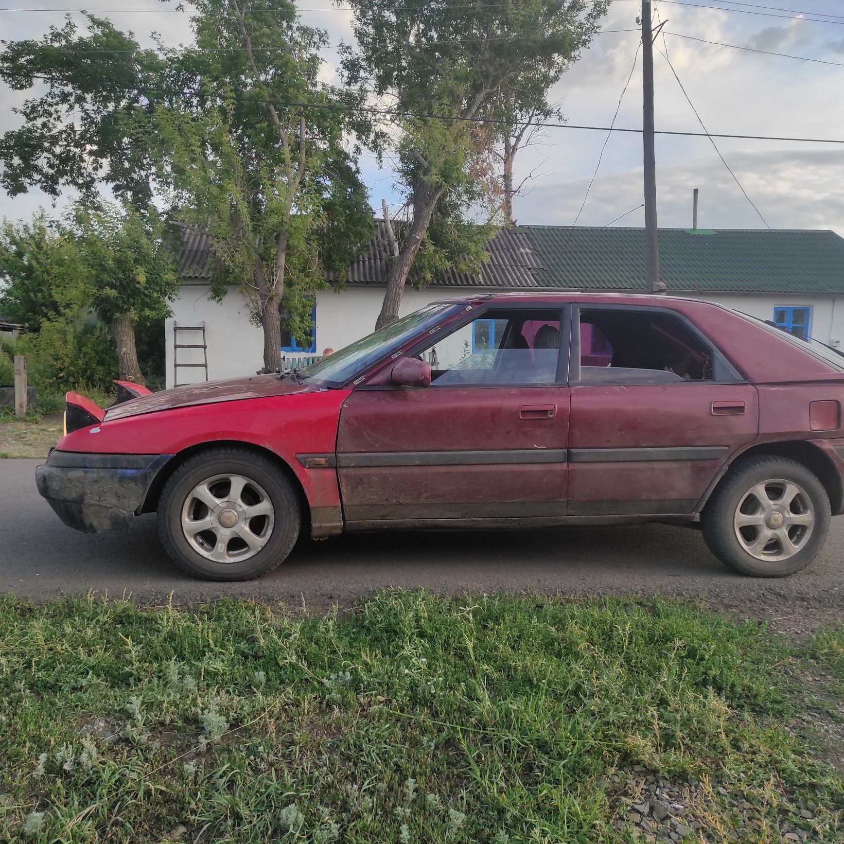 Мazda323fbg 1993 года