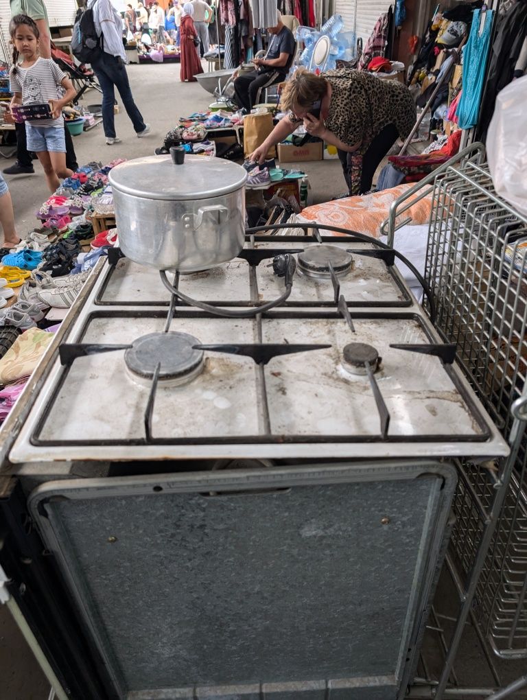 Продам газплиту встраиваемую