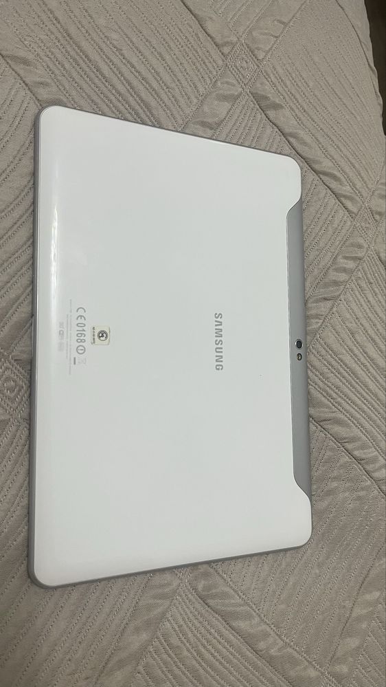 Планшет Samsung Galaxy Tab 10.1 (GT‑P7500)