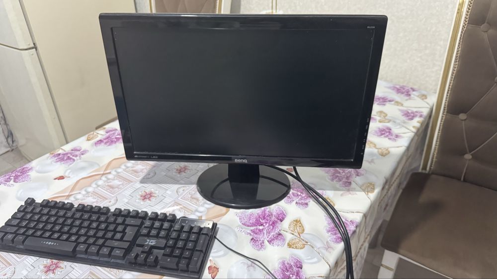 Монитор BenQ dvi порт Full HD