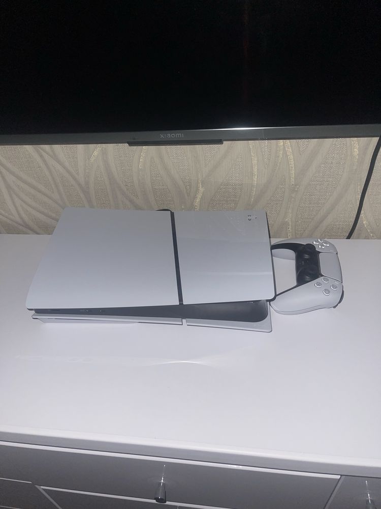 PlayStation5, почти новая