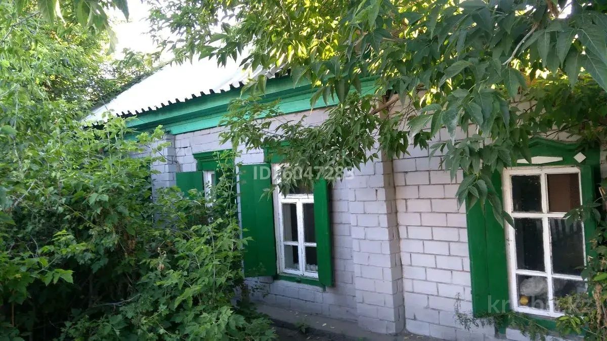 Продам дом на улице Радищева, между Найманбаева и Валиханова. Гай, мпс