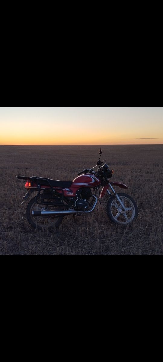 Продам мотоцикл ЯКИ 200