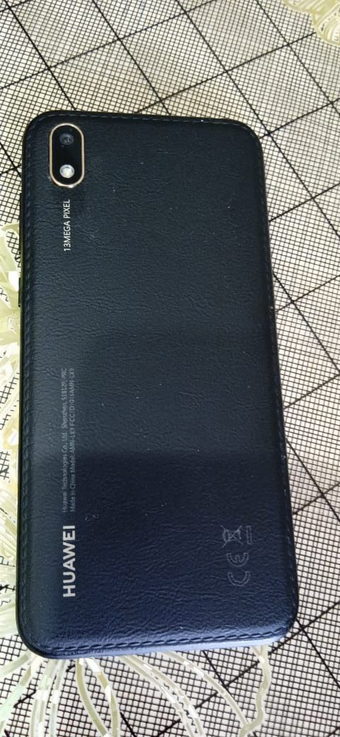 Продам смартфон HUAWEI Y5