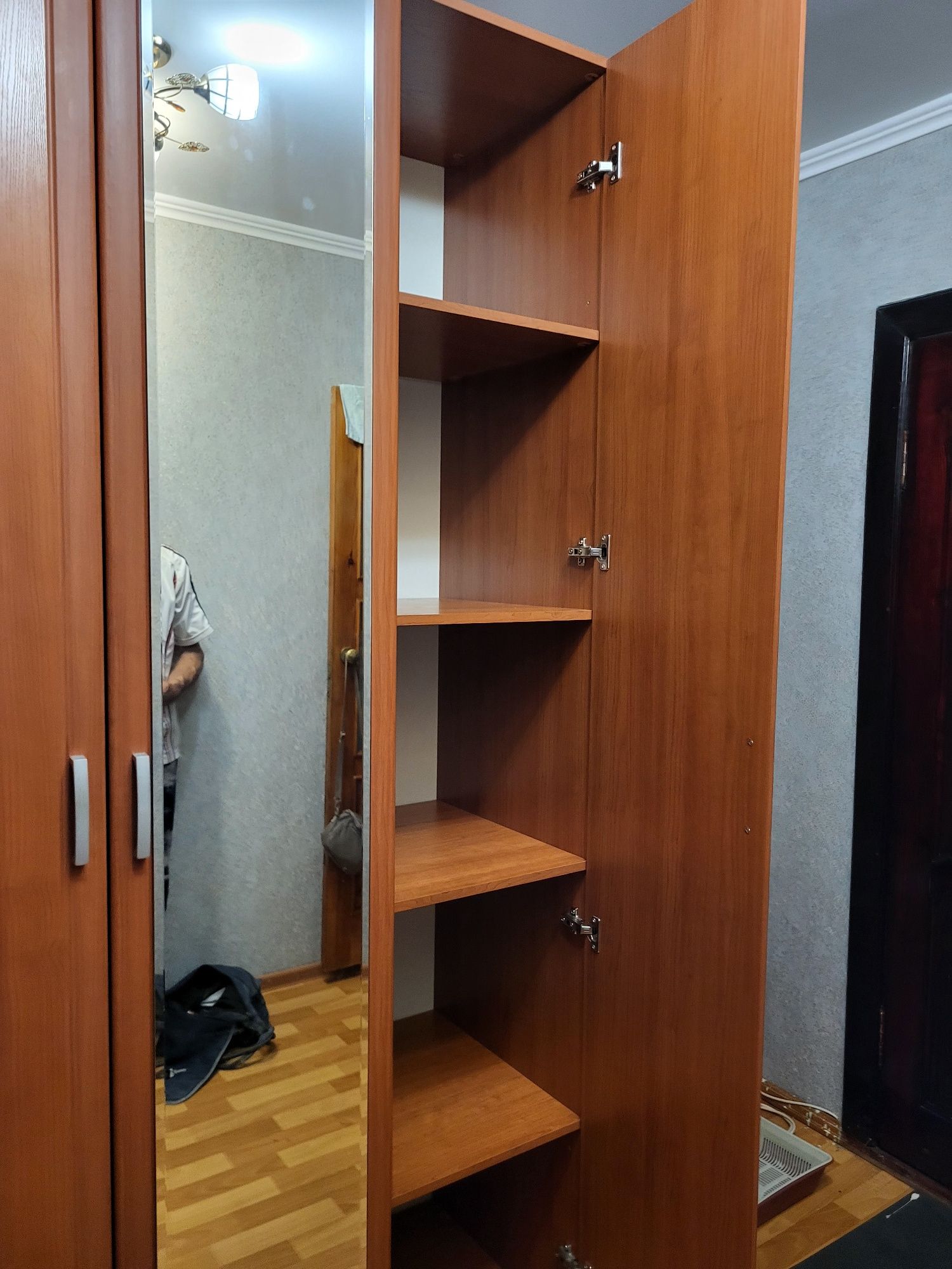 Продам шкаф в отличном состоянии.