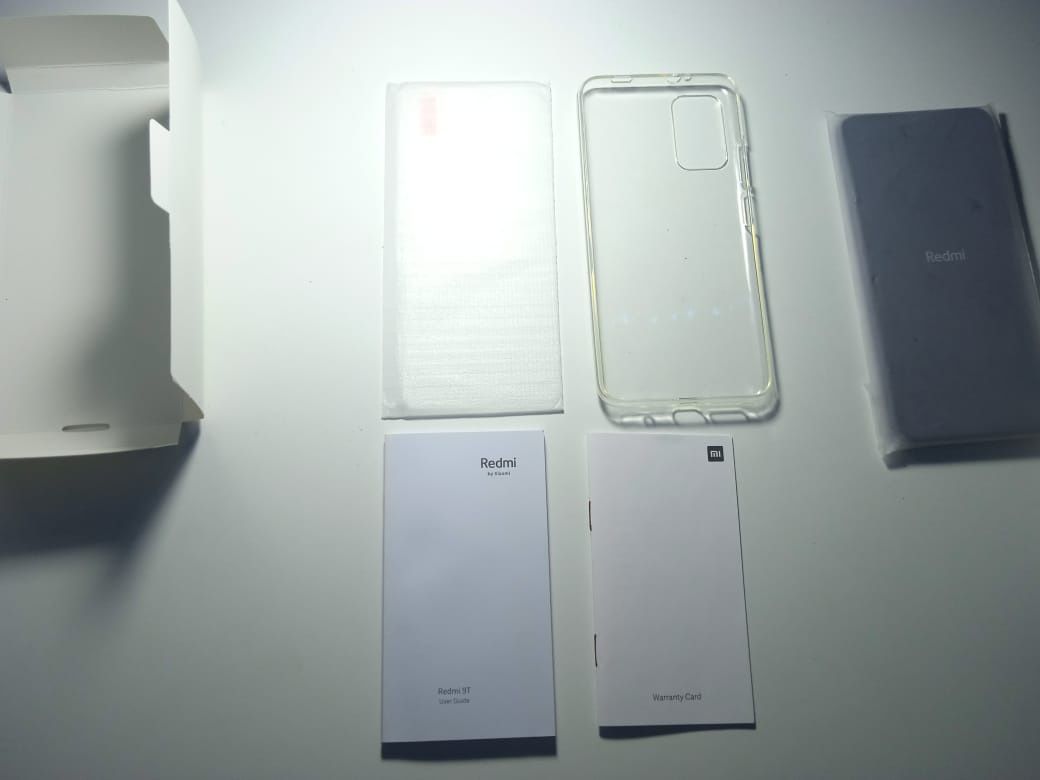 Продаю телефон Redmi 9T, практически новый!

- Состояние: телефон почт