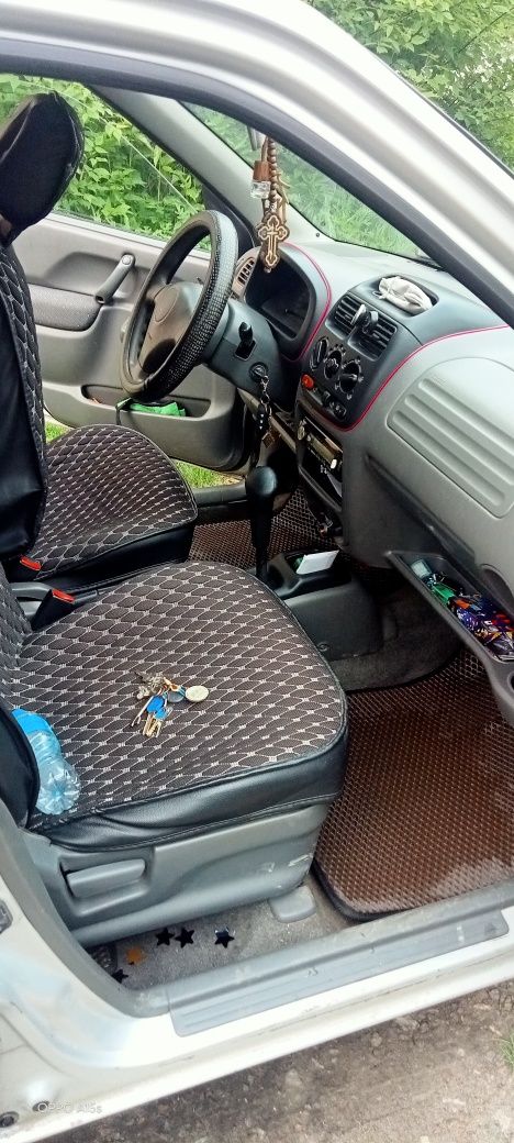 Авто без вложений в хорошем состояние