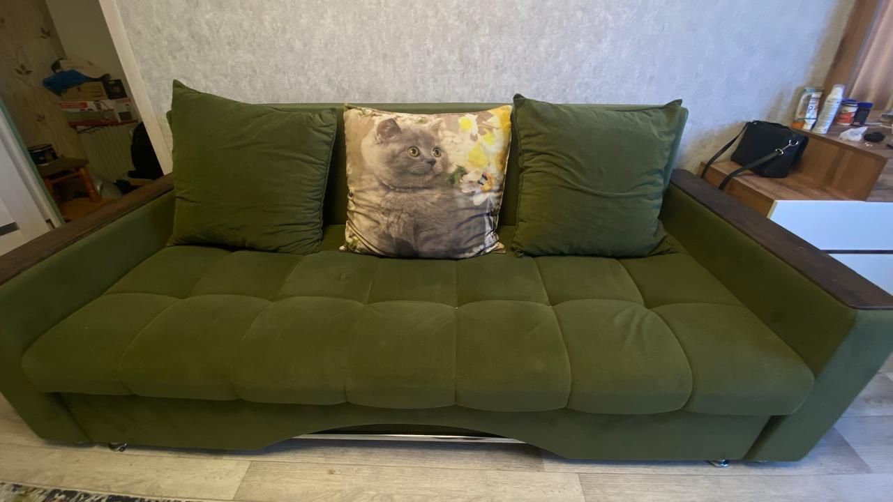 Продам диван в хорошем состоянии
