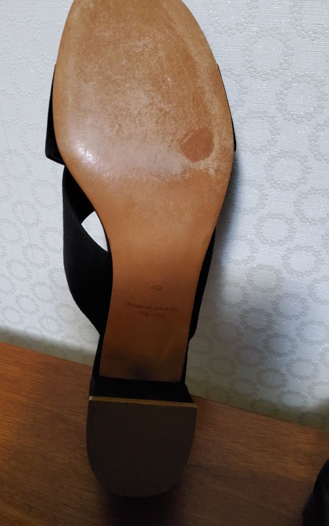 Продам новые M.Gemi  и Mansur gavriel и truman's