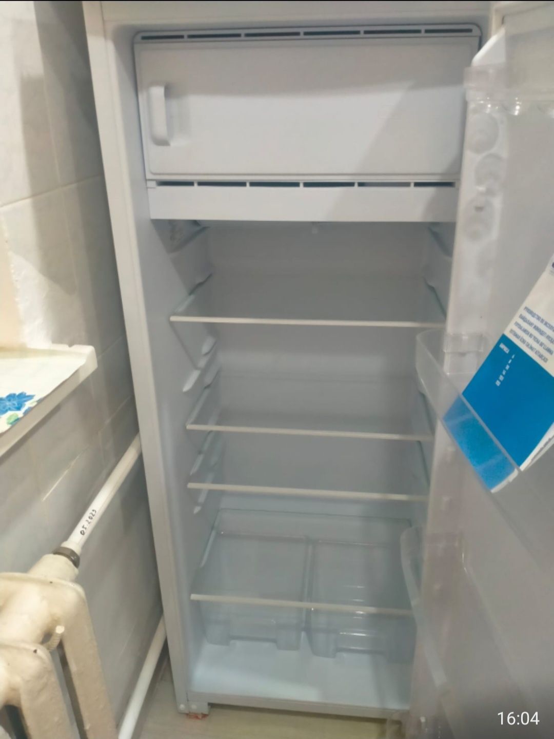 Продам холодильник