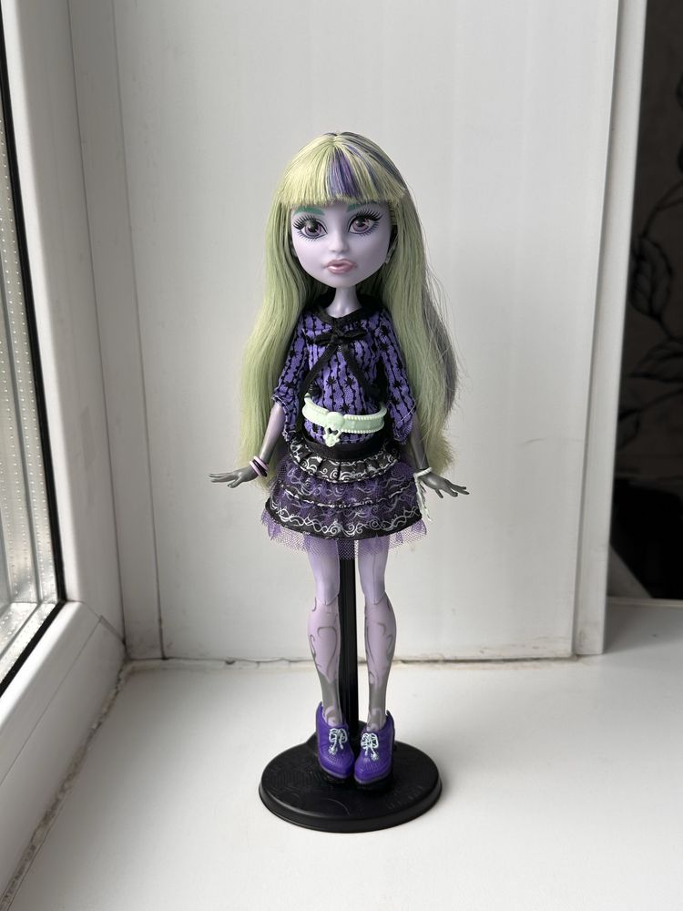 Кукла Monster High Twyla “13 Wishes”, полный комплект