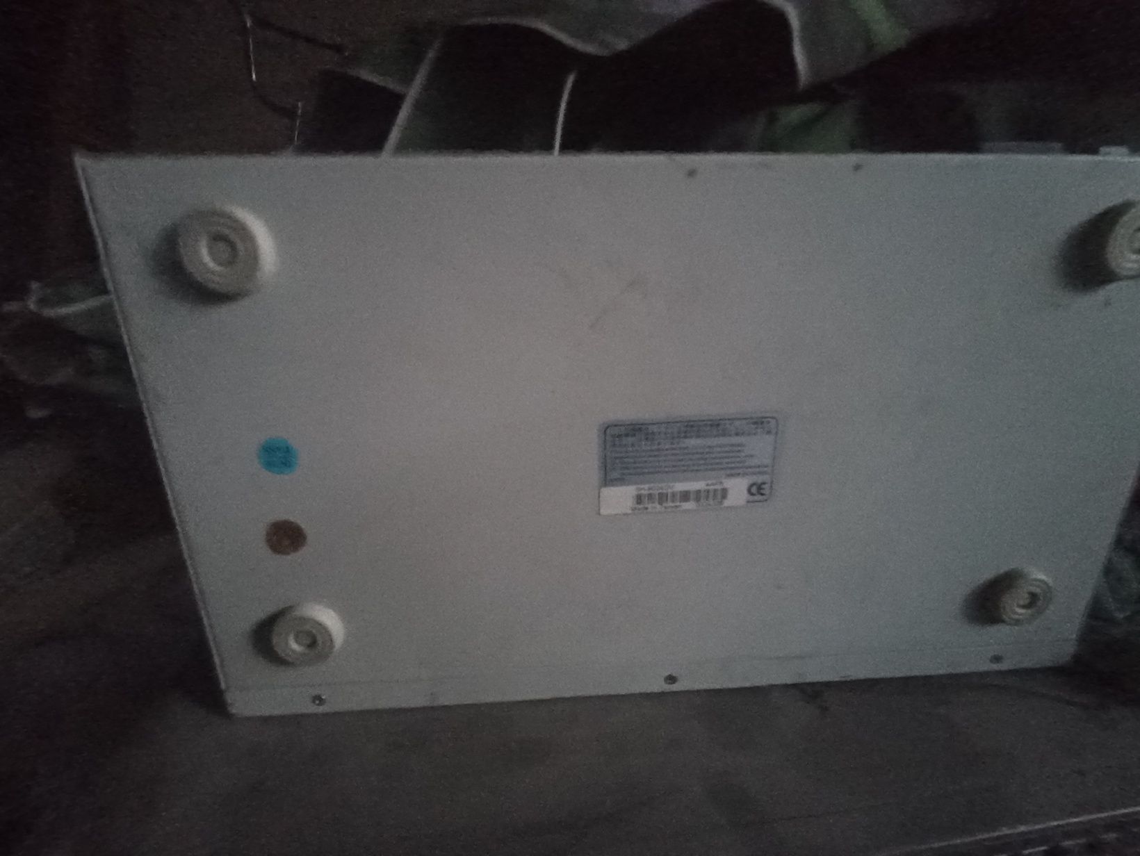 Продам сетевой коммутатор (SWITCH)