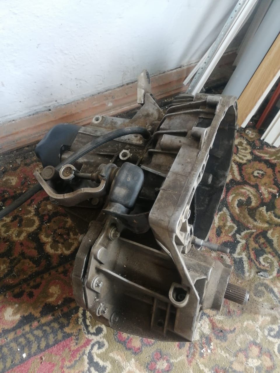 Продам МКПП от Рено Сандеро