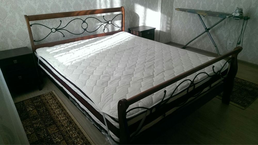 Кровать размер 160*200 хорошем состоянии